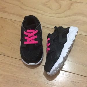 baby girl nike hurache